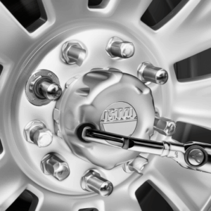 Read more about the article Isuzu Npr Lug Nut Socket Size